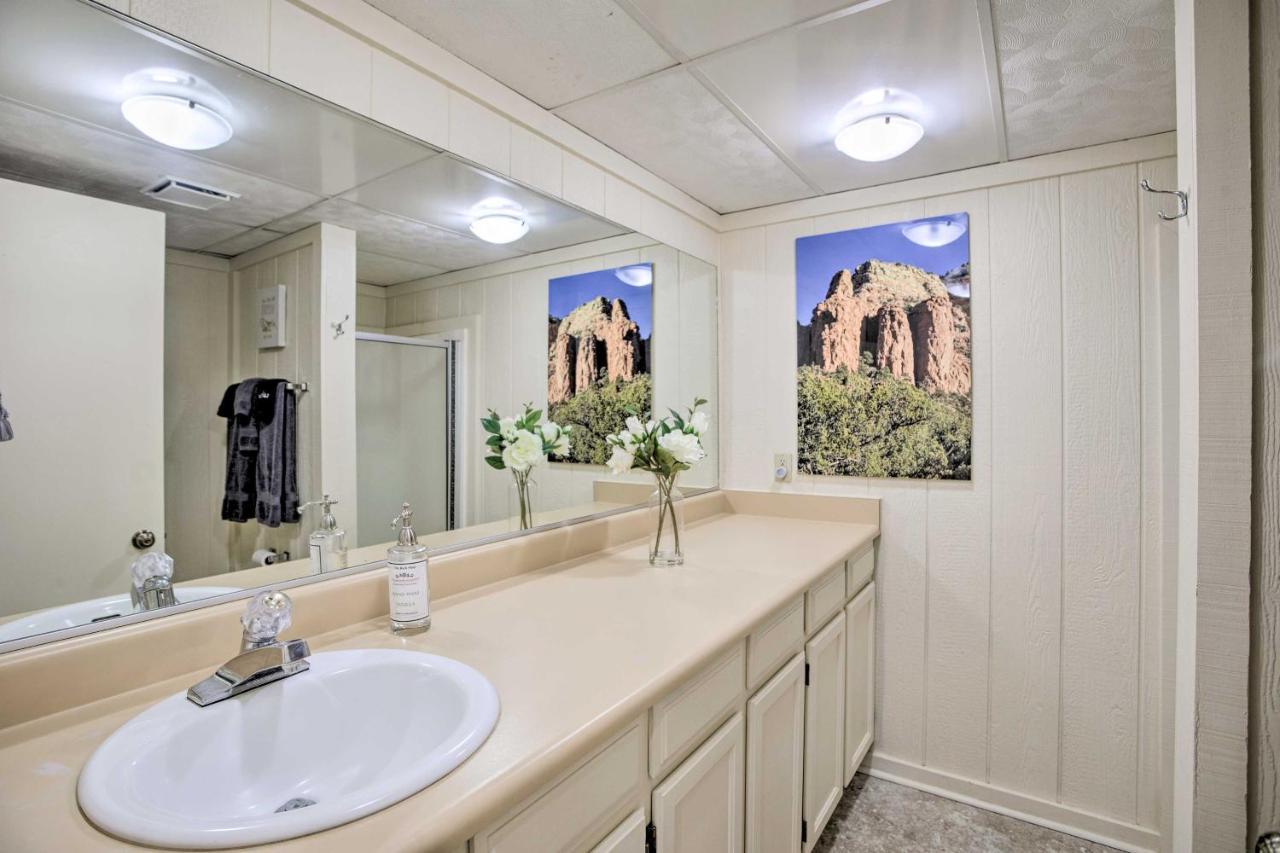 Sedona Hideaway With Swim Spa And Private Tavern! Esterno foto